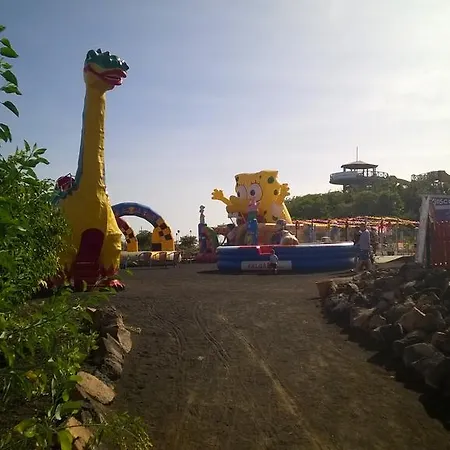 In Oasis Dunas Коральео