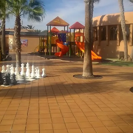 In Oasis Dunas * Коральео